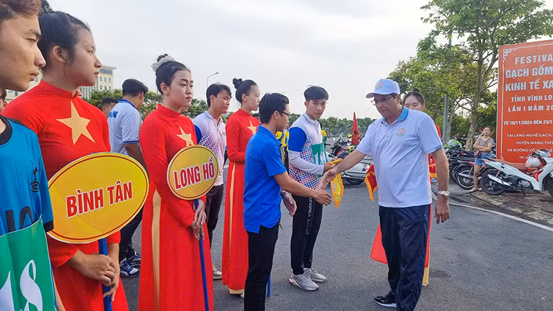 Một số hình ảnh tại lễ khai mạc. Một số hình ảnh tại lễ khai mạc.