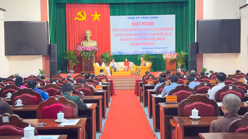 Quang cảnh hội nghị. Quang cảnh hội nghị.
