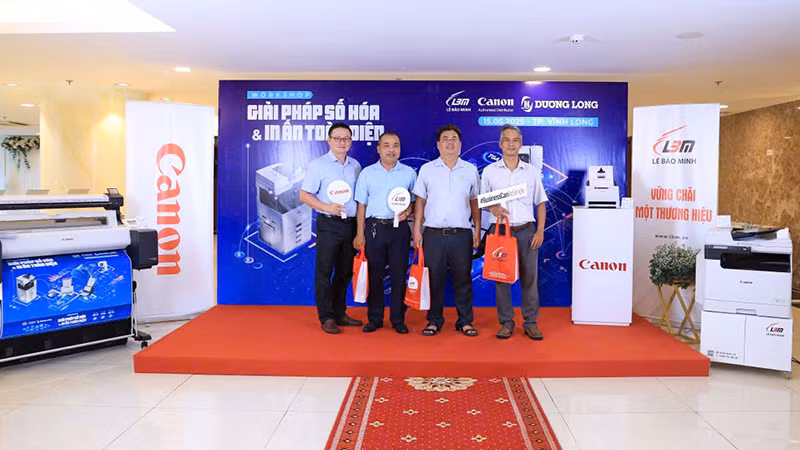 Đại biểu sở, ngành tỉnh Vĩnh Long tham gia tập huấn. Đại biểu sở, ngành tỉnh Vĩnh Long tham gia tập huấn.