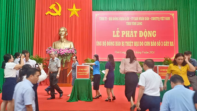 Tổng số tiền ủng hộ ngay sau lễ phát động được hơn 6,8 tỷ đồng.