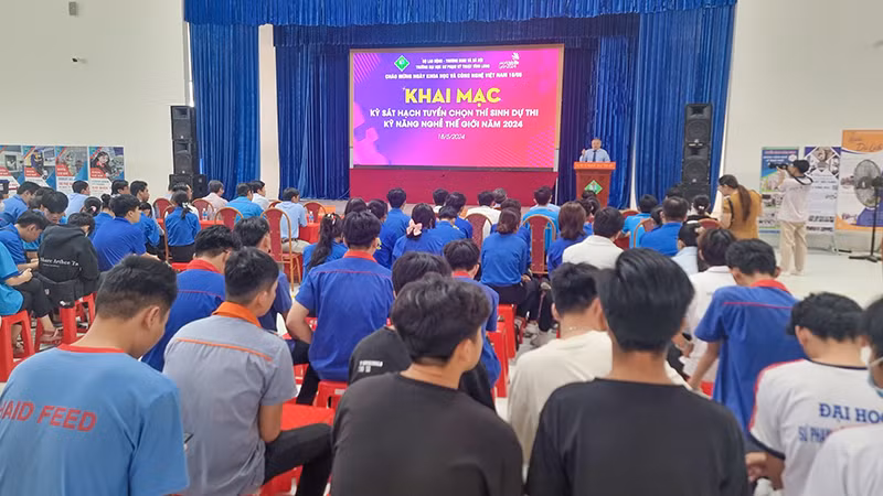 Quang cảnh buổi lễ khai mạc. Quang cảnh buổi lễ khai mạc.