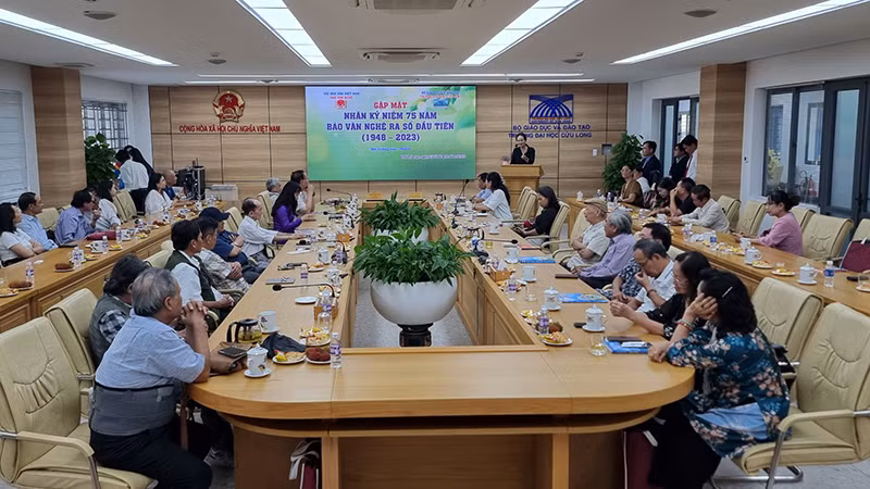 Quang cảnh buổi gặp mặt.