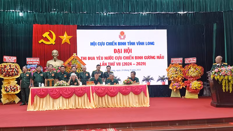 Hội Cựu chiến binh các địa phương ký kết Thi đua yêu nước giai đoạn mới.