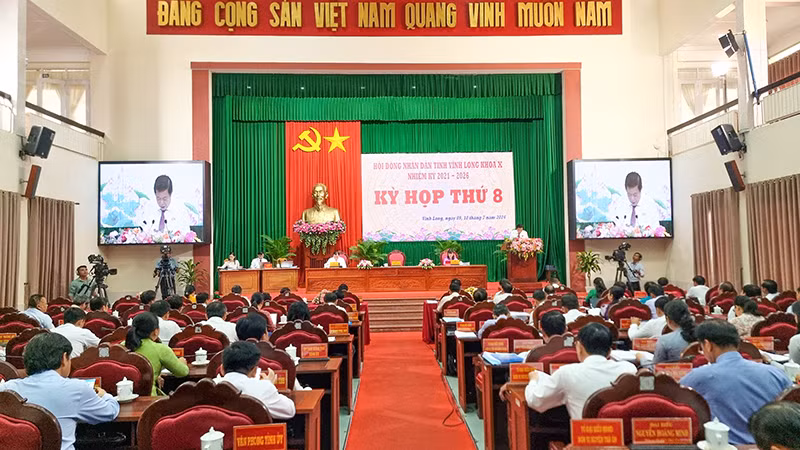 Quang cảnh kỳ họp. Quang cảnh kỳ họp.