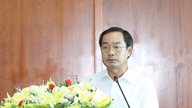 Phó Giám đốc Sở Thông tin và Truyền thông Huỳnh Hoàng Thành phát biểu tại buổi lễ trao giải.
