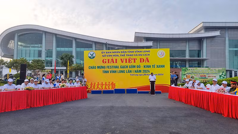 Một số hình ảnh tại lễ khai mạc. Một số hình ảnh tại lễ khai mạc.