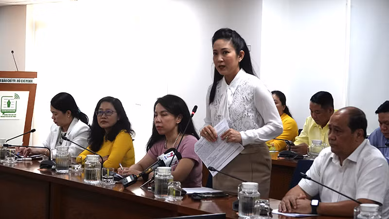 Phó Giám đốc Sở Văn hóa và Thể thao Thành phố Hồ Chí Minh Nguyễn Thị Thanh Thúy thông tin thêm về chương trình nghệ thuật trong chương trình "Xuân Quê hương 2024".