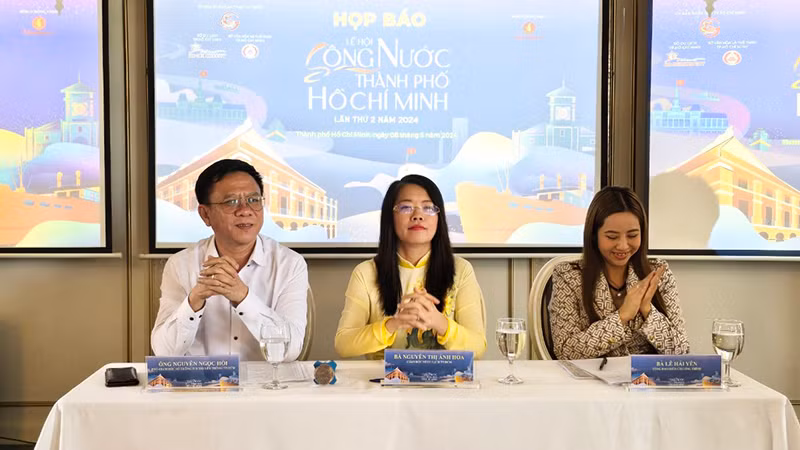 Ban Tổ chức thông tin về sự kiện tại buổi họp báo.