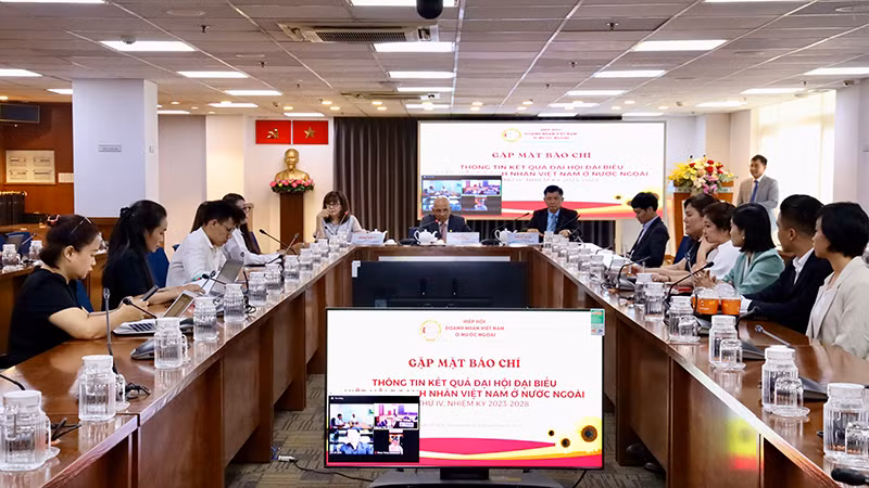 Quang cảnh buổi gặp mặt.