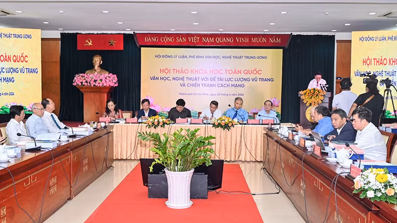 Quang cảnh buổi hội thảo. Ảnh: QUỐC THANH.