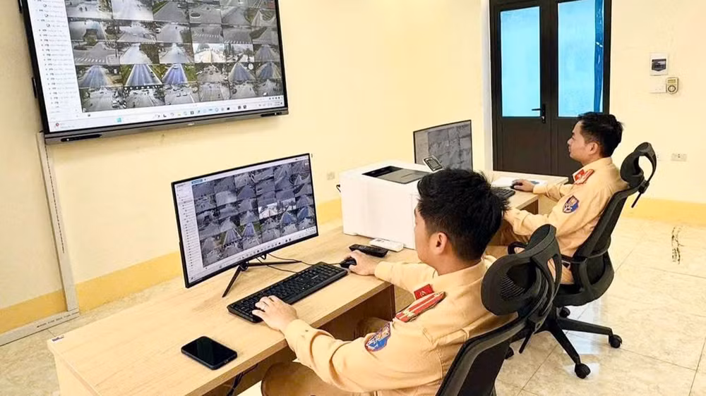 Các hành vi vi phạm trật tự an toàn giao thông sẽ được xử lý thông qua hệ thống camera giám sát tập trung. (Ảnh: CÔNG AN TỈNH HÀ GIANG) Các hành vi vi phạm trật tự an toàn giao thông sẽ được xử lý thông qua hệ thống camera giám sát tập trung. (Ảnh: CÔNG AN TỈNH HÀ GIANG)
