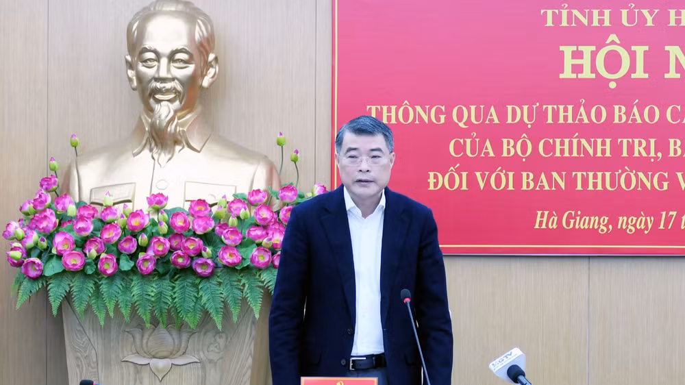 Đồng chí Lê Minh Hương, Ủy viên Bộ Chính trị, Bí thư Trung ương Đảng, Trưởng Ban Tổ chức Trung ương phát biểu tại buổi làm việc. Đồng chí Lê Minh Hương, Ủy viên Bộ Chính trị, Bí thư Trung ương Đảng, Trưởng Ban Tổ chức Trung ương phát biểu tại buổi làm việc.