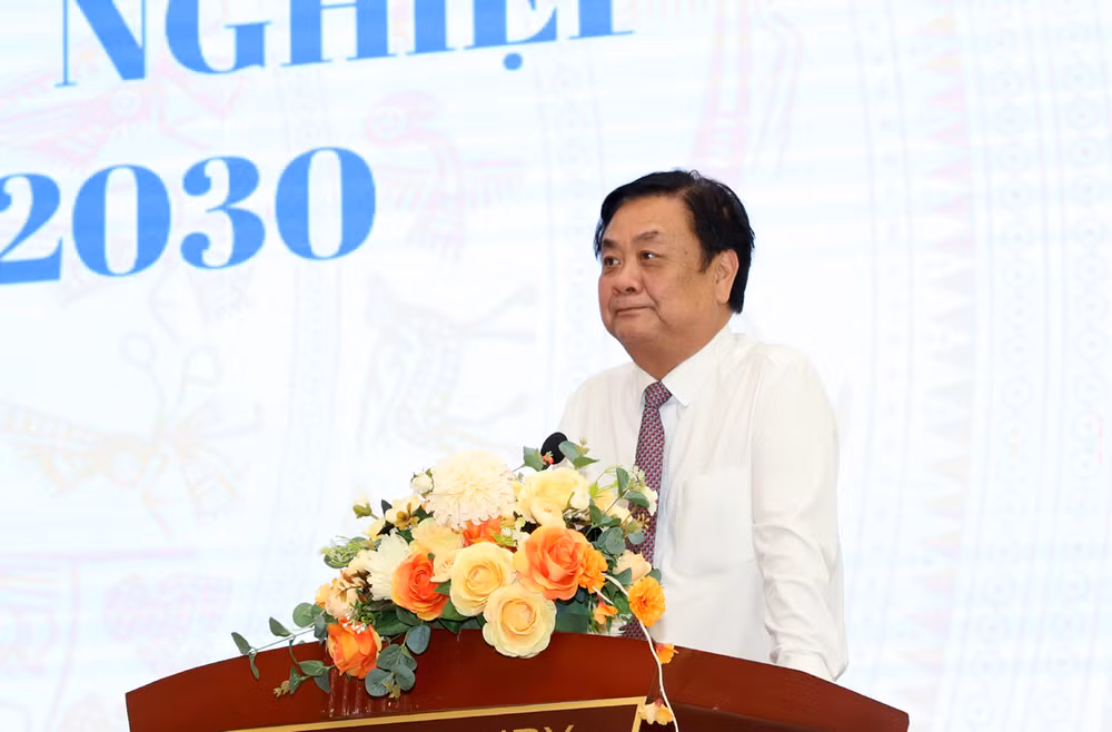 Bộ trưởng Nông nghiệp và Phát triển nông thôn Lê Minh Hoan phát biểu tại hội nghị. Bộ trưởng Nông nghiệp và Phát triển nông thôn Lê Minh Hoan phát biểu tại hội nghị.