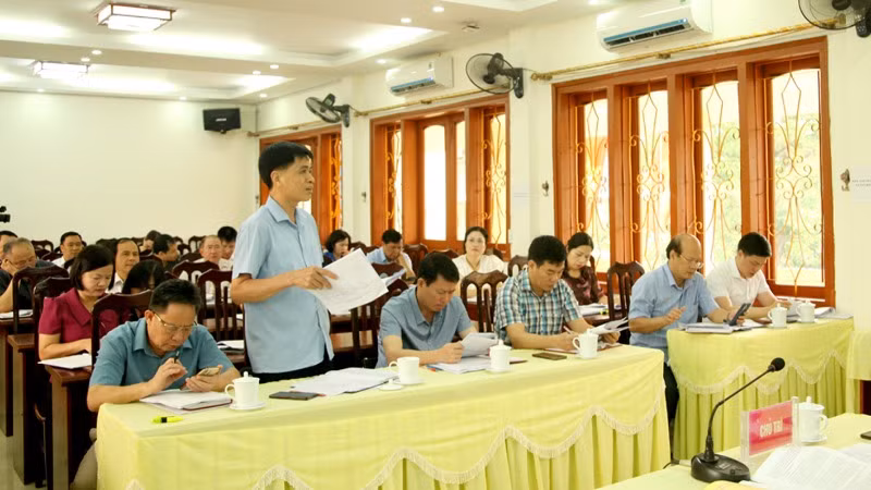 Các đại biểu cho ý kiến vào đề án sắp xếp, tinh gọn tổ chức bộ máy Mặt trận Tổ quốc, các đoàn thể và hội quần chúng.