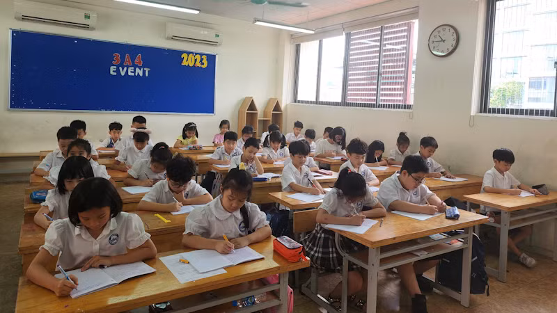 Giờ học của học sinh Trường tiểu học Chu Văn An (Tây Hồ, Hà Nội)