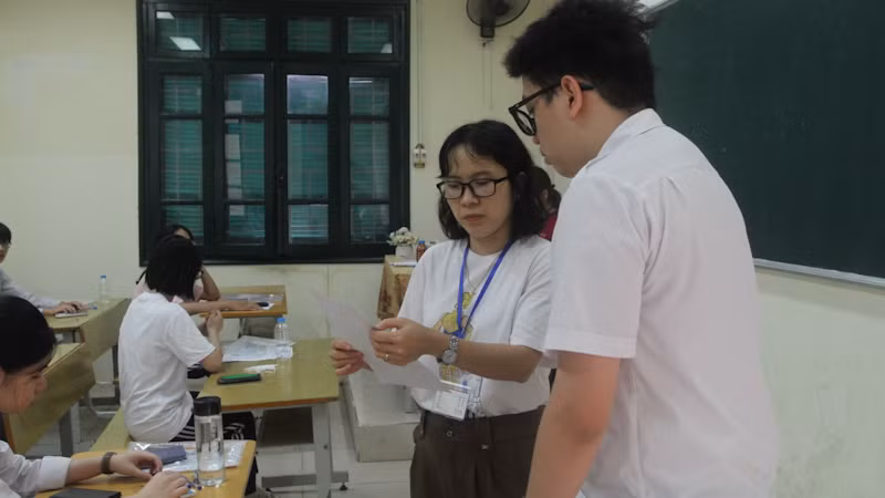 Kiểm tra thông tin học sinh tham dự kỳ thi tuyển sinh vào lớp 10 năm học 2023-2024.