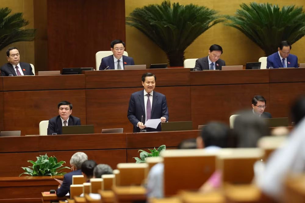 Phó Thủ tướng Chính phủ Lê Minh Khái trả lời chất vấn trước Quốc hội một số nội dung liên quan lĩnh vực kinh tế tổng hợp. (Ảnh: VGP) Phó Thủ tướng Chính phủ Lê Minh Khái trả lời chất vấn trước Quốc hội một số nội dung liên quan lĩnh vực kinh tế tổng hợp. (Ảnh: VGP)