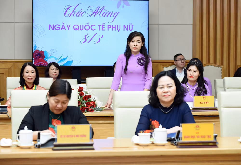 Thay mặt các nhà khoa học nhận Giải thưởng Kovalevskaia năm 2022, PGS, TS Phan Thị Phương Dung, Giảng viên Cao cấp, Phó trưởng Khoa Công nghệ Hóa dược, Đại học Dược Hà Nội, phát biểu bày tỏ vinh dự và tự hào được nhận Giải thưởng Kovalevskaia