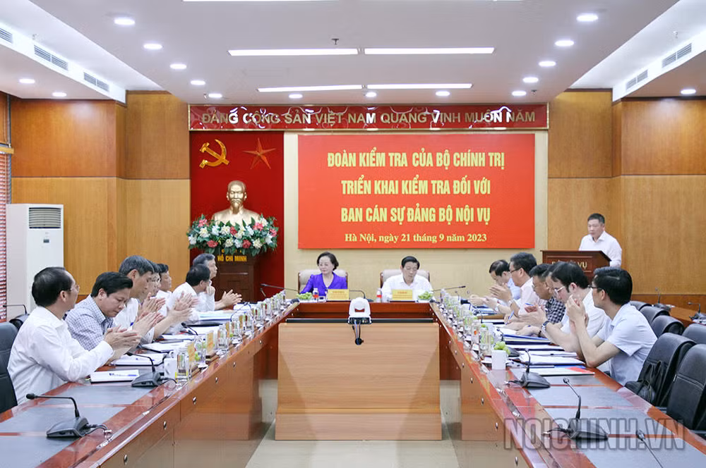 Toàn cảnh Hội nghị.