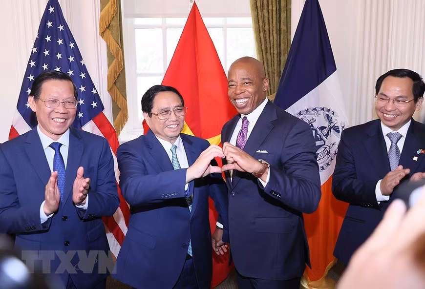 [Ảnh] Thủ tướng Phạm Minh Chính gặp Thị trưởng New York Eric Adams ảnh 4