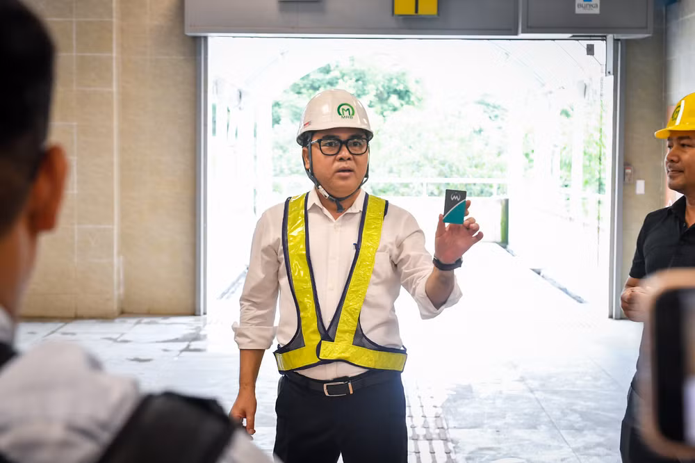 Ông Nguyễn Ngọc Thi, Trưởng Phòng Thực hiện dự án 1, Ban Quản lý dự án đường sắt đô thị Hà Nội chia sẻ về tiến độ dự án. (Ảnh: Thành Đạt)