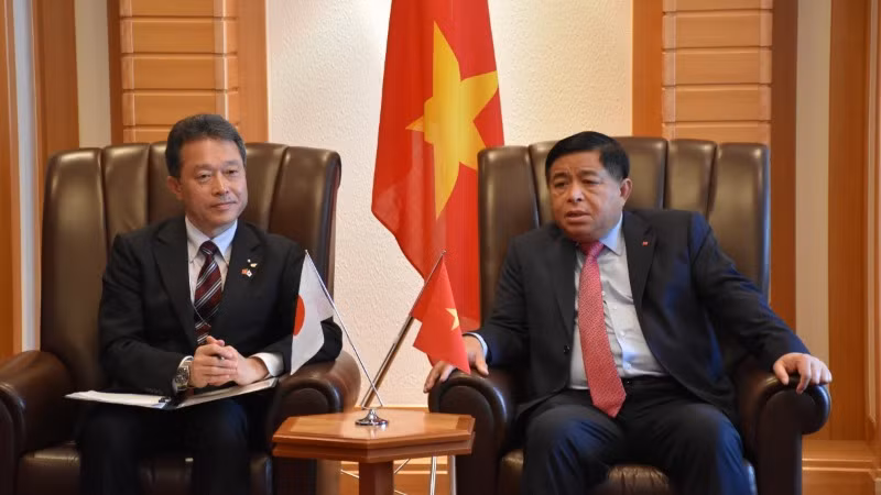 Phó Thủ tướng Nguyễn Chí Dũng tiếp Thống đốc tỉnh Mie Ichimi Katsuyuki. (Ảnh: Nguyễn Tuyến -TTXVN)