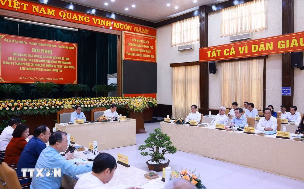 Thủ tướng Phạm Minh Chính chủ trì Hội nghị thông qua dự thảo báo cáo của Đoàn Kiểm tra 1908 đối với Thành ủy Thành phố Hồ Chí Minh, Ban Thường vụ Tỉnh ủy Bình Dương và Bà Rịa-Vũng Tàu. Thủ tướng Phạm Minh Chính chủ trì Hội nghị thông qua dự thảo báo cáo của Đoàn Kiểm tra 1908 đối với Thành ủy Thành phố Hồ Chí Minh, Ban Thường vụ Tỉnh ủy Bình Dương và Bà Rịa-Vũng Tàu.