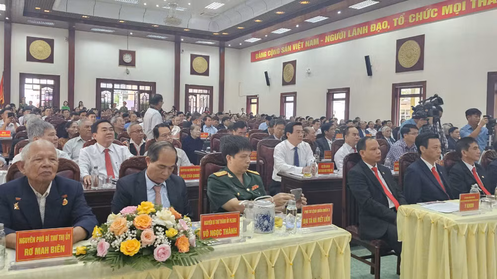 Quang cảnh Lễ kỷ niệm. Quang cảnh Lễ kỷ niệm.