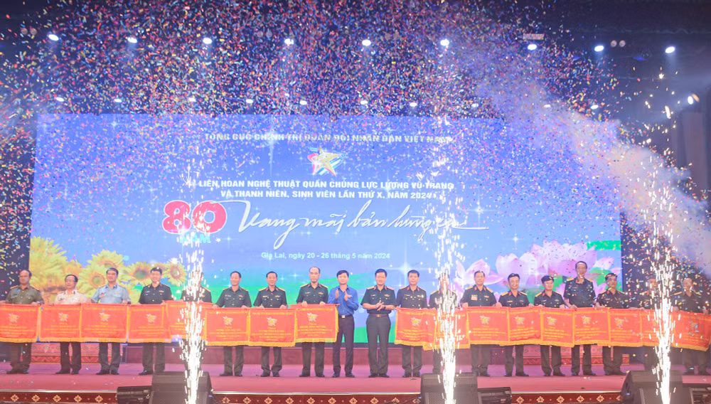 Các đơn vị đạt giải xuất sắc tại Liên hoan.