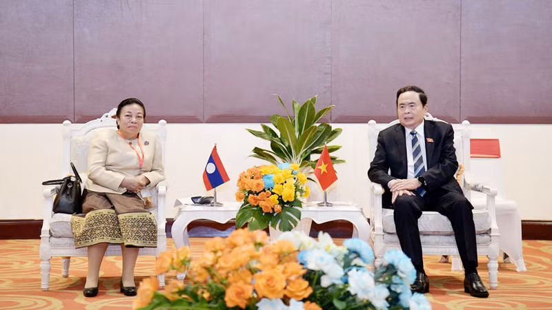 Phó Chủ tịch Thường trực Quốc hội Trần Thanh Mẫn tiếp Phó Chủ tịch Quốc hội Lào Sounthone Xayachack. Phó Chủ tịch Thường trực Quốc hội Trần Thanh Mẫn tiếp Phó Chủ tịch Quốc hội Lào Sounthone Xayachack.