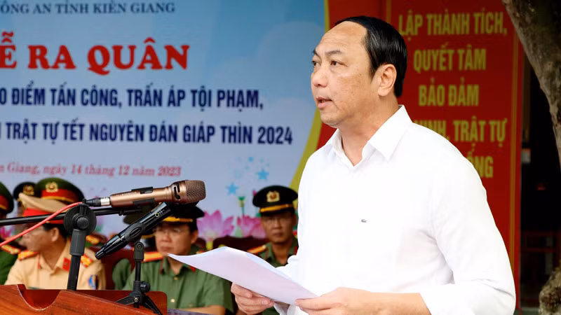 Chủ tịch Ủy ban nhân dân tỉnh Kiên Giang Lâm Minh Thành phát biểu chỉ đạo. Chủ tịch Ủy ban nhân dân tỉnh Kiên Giang Lâm Minh Thành phát biểu chỉ đạo.