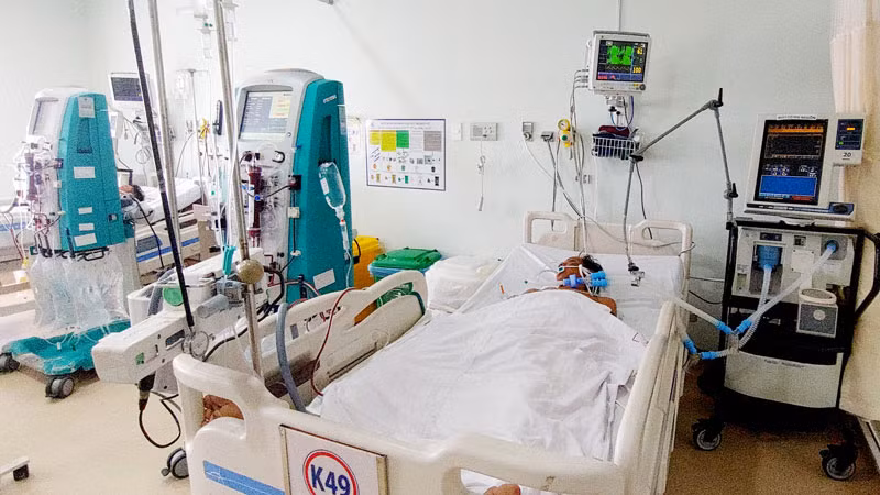 2 trong số 3 bệnh nhân nhập viện do ngộ độc rượu có chứa methanol ở Kiên Giang đã tử vong.