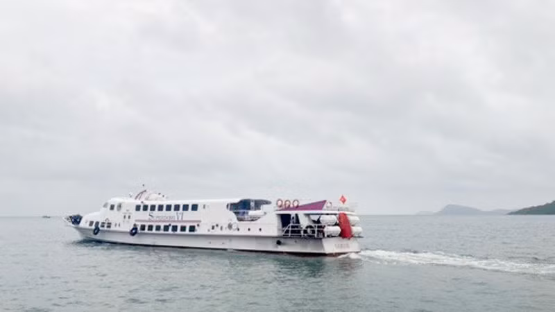 Tàu cao tốc từ Phú Quốc về đất liền được phép hoạt động trở lại.