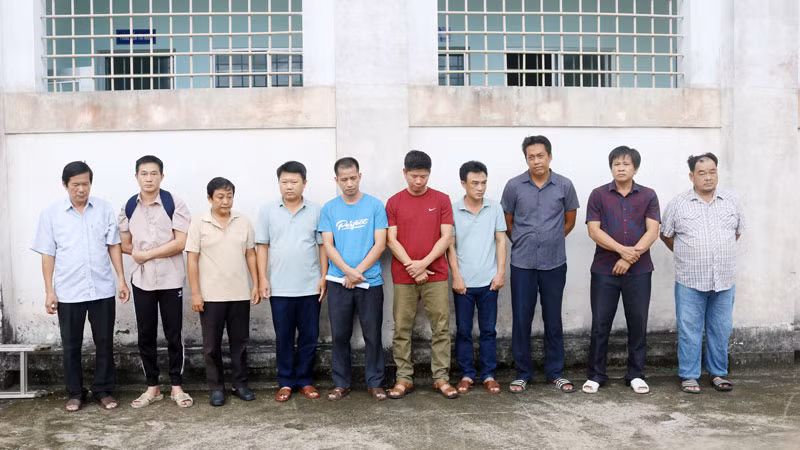 10 đối tượng liên quan đến vụ án xảy ra tại Dự án đầu tư xây dựng Trung tâm hành chính huyện U Minh Thượng và Dự án Công trình tường kè giai đoạn 2. (Ảnh: VĂN VŨ). 10 đối tượng liên quan đến vụ án xảy ra tại Dự án đầu tư xây dựng Trung tâm hành chính huyện U Minh Thượng và Dự án Công trình tường kè giai đoạn 2. (Ảnh: VĂN VŨ).