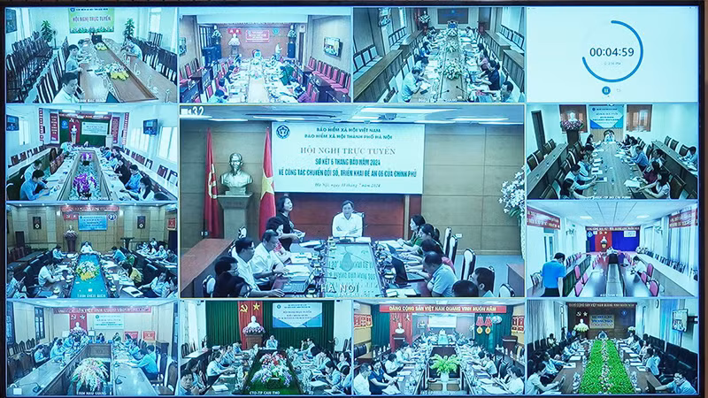 Hội nghị được triển khai kết hợp trực tuyến và trực tiếp.