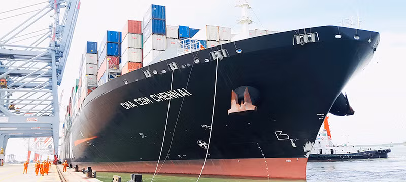 Cảng quốc tế Cái Mép có khả năng tiếp nhận tàu tải trọng lớn từ 130 đến 200 nghìn DWT.