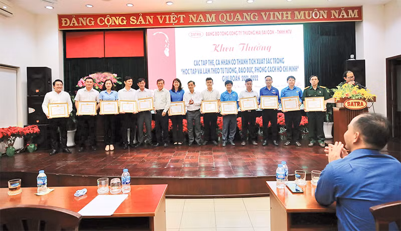 Những chuyển biến tích cực tại Ðảng bộ Satra trong học tập và làm theo tư tưởng, đạo đức, phong cách Hồ Chí Minh 