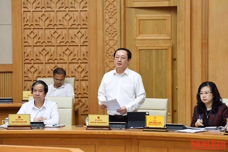 Bộ trưởng Khoa học và Công nghệ Huỳnh Thành Đạt phát biểu ý kiến tại Hội nghị.
