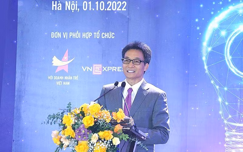 Đồng chí Vũ Đức Đam phát biểu ý kiến tại Diễn đàn.