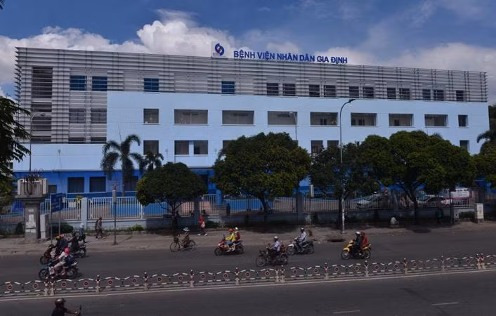 Bốn bệnh nhân trong nhóm sinh viên bị ngộ độc Methanol đang điều trị tại Bệnh viện Nhân dân Gia Định.