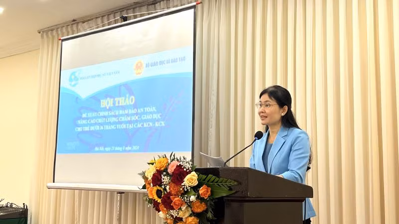 Phó Chủ tịch Hội Liên hiệp Phụ nữ Việt Nam Tôn Ngọc Hạnh phát biểu khai mạc. Phó Chủ tịch Hội Liên hiệp Phụ nữ Việt Nam Tôn Ngọc Hạnh phát biểu khai mạc.