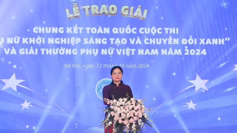 Chủ tịch Hội Liên hiệp Phụ nữ Việt Nam Hà Thị Nga phát biểu tại buổi lễ. Chủ tịch Hội Liên hiệp Phụ nữ Việt Nam Hà Thị Nga phát biểu tại buổi lễ.