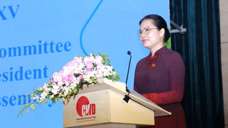 Chủ tịch Hội Liên hiệp Phụ nữ Việt Nam Hà Thị Nga phát biểu tại Diễn đàn. Chủ tịch Hội Liên hiệp Phụ nữ Việt Nam Hà Thị Nga phát biểu tại Diễn đàn.