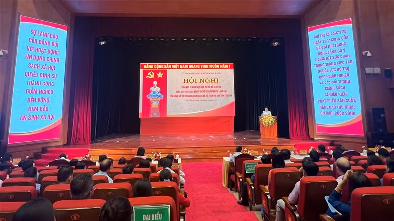 Quang cảnh hội nghị.