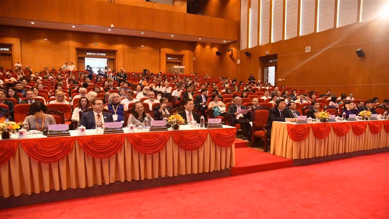 Quang cảnh hội nghị. Quang cảnh hội nghị.