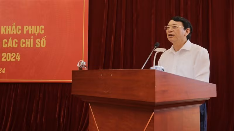 Chủ tịch Ủy ban nhân dân tỉnh Cao Bằng, Hoàng Xuân Ánh chỉ đạo về công tác hỗ trợ doanh nghiệp, hợp tác xã. Chủ tịch Ủy ban nhân dân tỉnh Cao Bằng, Hoàng Xuân Ánh chỉ đạo về công tác hỗ trợ doanh nghiệp, hợp tác xã.