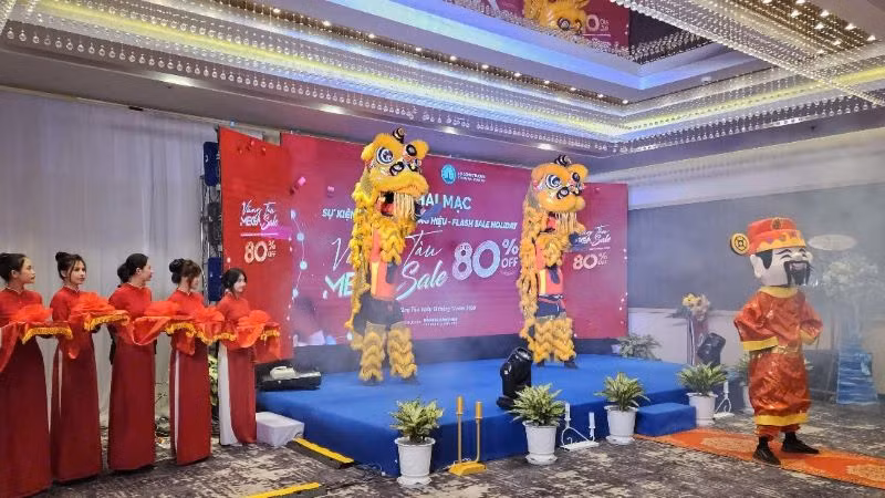 Nhiều tiết mục văn nghệ hấp dẫn tại sự kiện. Nhiều tiết mục văn nghệ hấp dẫn tại sự kiện.
