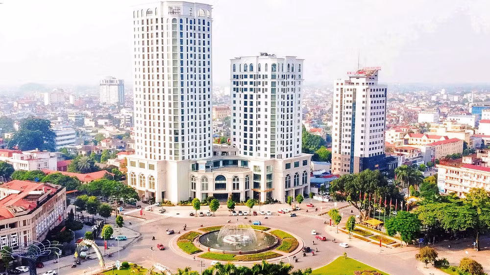 Tháp đôi Prime ở bên cạnh đường tròn trung tâm thành phố Thái Nguyên được xây dựng trên khu đất bỏ hoang nhiều năm, góp phần phát triển thương mại, dịch vụ, làm đẹp đô thị. 