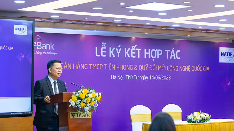 Tổng Giám đốc TPBank Nguyễn Hưng phát biểu tại lễ ký kết hợp tác.
