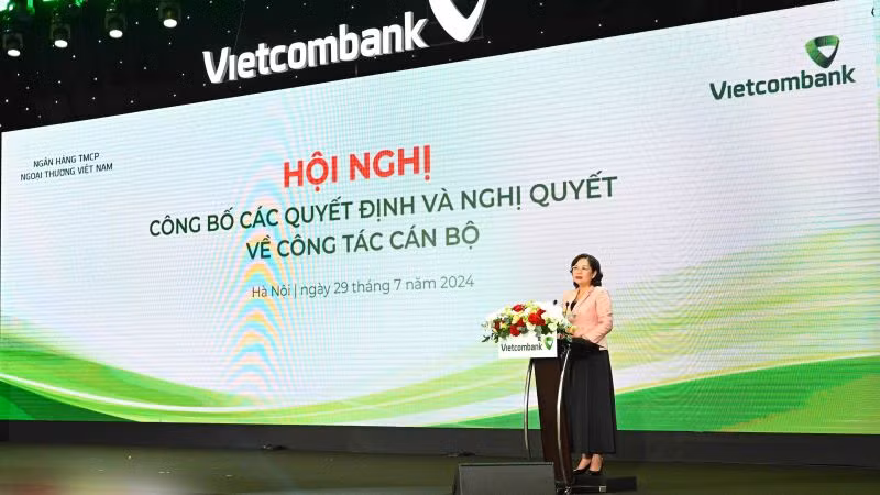 Thống đốc Ngân hàng Nhà nước Việt Nam Nguyễn Thị Hồng phát biểu tại hội nghị.